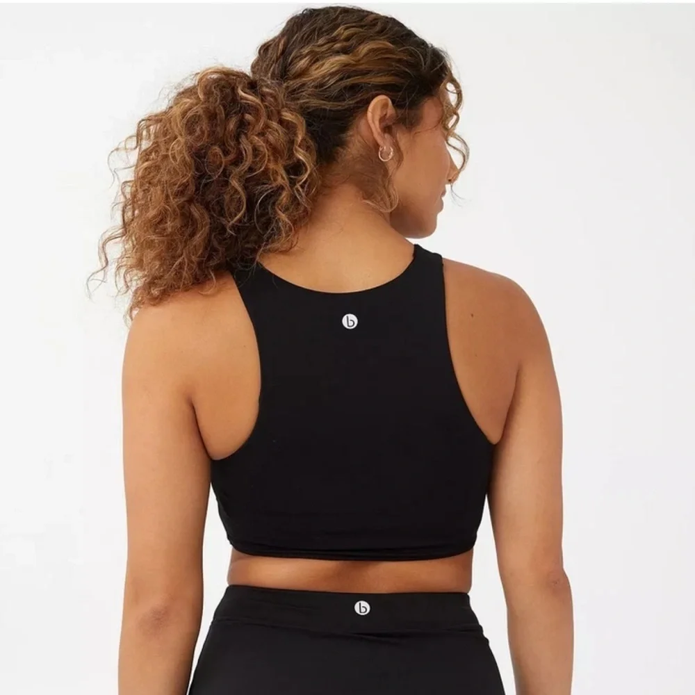 Cotton On Body Black Cut Out Crop Sports Bra - Picture 2 of 4